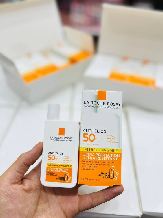 کرم ضد آفتاب لاروش پوزای مدل فلویید آنتلیوس ANTHELIOS FLUID