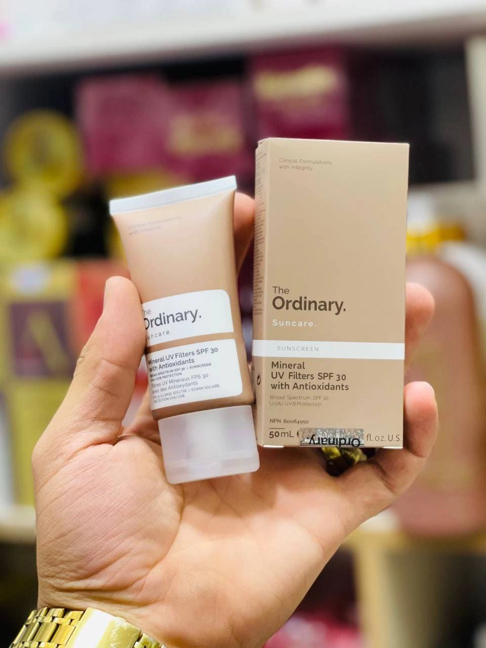 کرم ضد آفتاب اوردینری The Ordinary مدل مینرال SPF 30