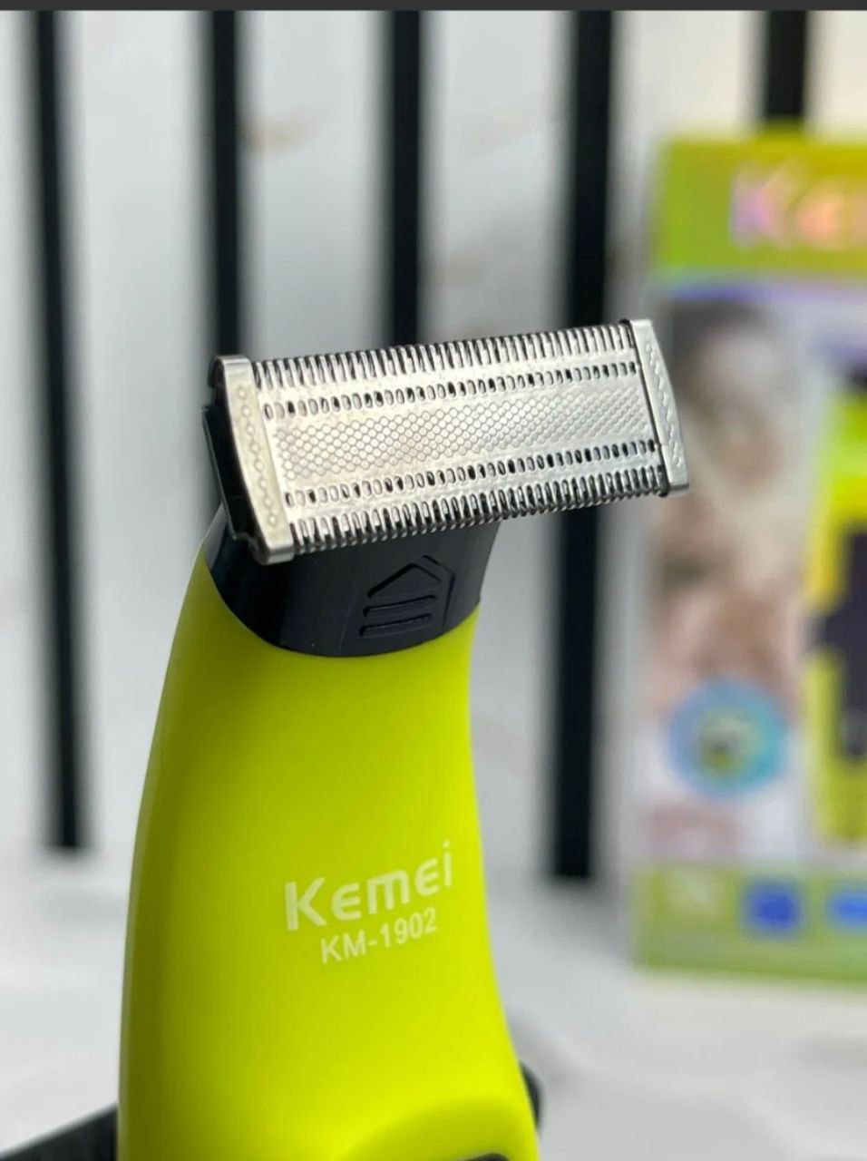 بادی گروم ضد آب کیمی مدل KM-1902