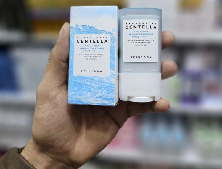 ضد آفتاب استیکی سنتلا SPF50+ اصل کره جنوبی