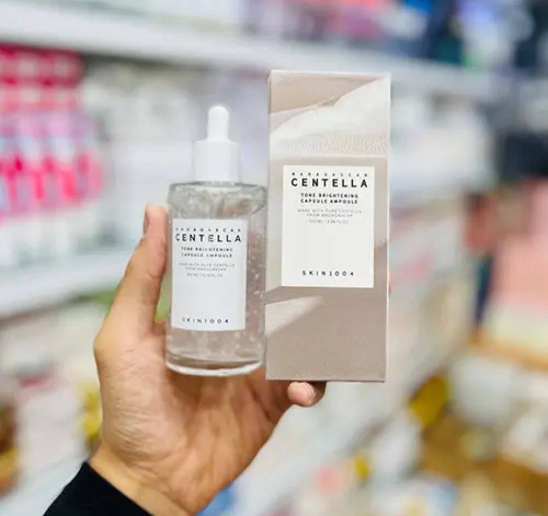 سرم روشن کننده قوی سنتلا اسکین 1004