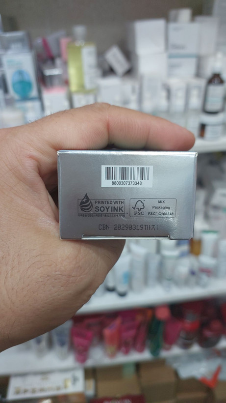 میست آبرسان آنوا حاوی هیالورونیک اسید