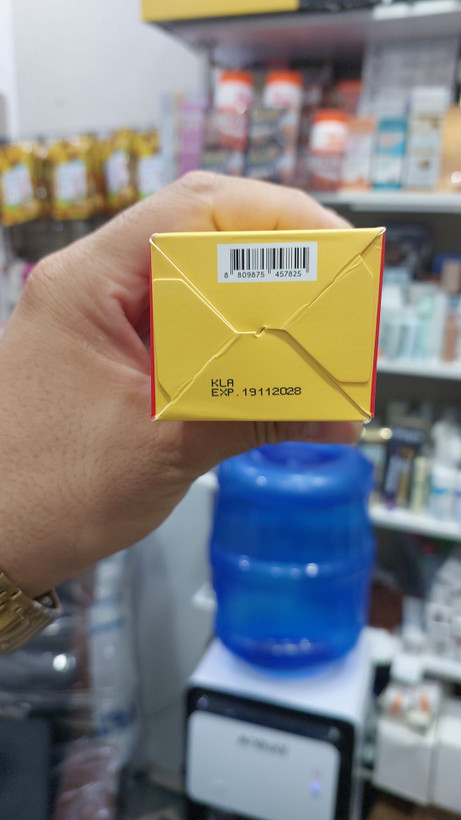 تونر روشن کننده و ضد لک اکوال بری مدل Vitamin Illuminating