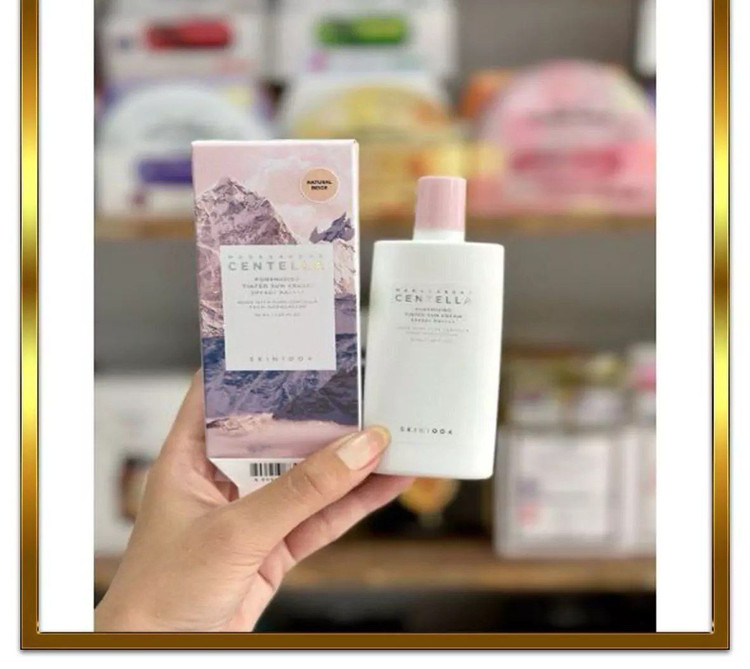کرم ضد آفتاب رنگی قابض منافذ سنتلا ماداگاسکار SKIN1004